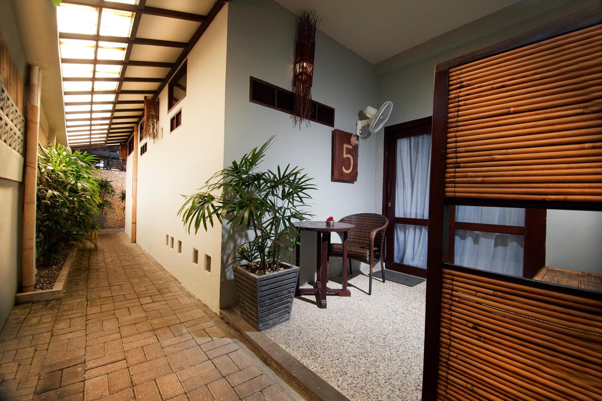 Cocotinos Lembeh A Boutique Dive Lodge Bitung Εξωτερικό φωτογραφία